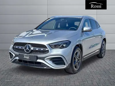 Nuova Mercedes GLA180 116 CV (85 kW) 2026 Argento hightech SUV