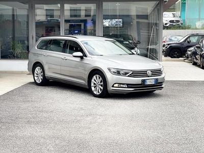 Usata VW Passat 120 CV (88 kW) 2015 Grigio Station wagon