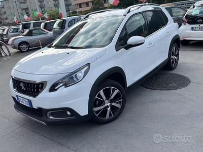 Begagnad Peugeot 2008 110 HK (80 kW) 2016 Vit SUV