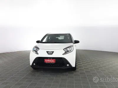 Usata Toyota Aygo X Trend 72 CV (52 kW) 2025 Bianco SUV
