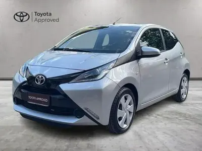 Usata Toyota Aygo Business Edition 72 CV (52 kW) 2017 Altro Utilitaria