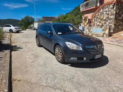 Usata Opel Insignia 160 CV (117 kW) 2011 Bluazzurro Station wagon