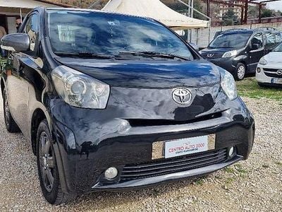 Usata Toyota iQ Sol 67 CV (49 kW) 2009 Nero Utilitaria
