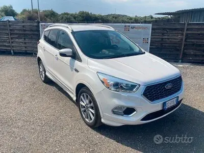 Usata Ford Kuga Vignale 150 CV (110 kW) 2017 Bianco SUV