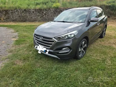 Usata Hyundai Tucson 141 CV (103 kW) 2017 Grigio SUV