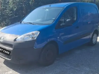 Usata Peugeot Partner 99 CV (72 kW) 2016 Blu Monovolume