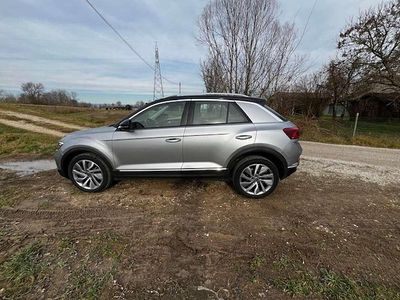 Usata VW T-Roc Style 150 CV (110 kW) 2022 Argento SUV