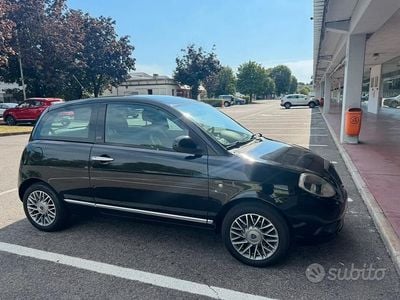 Usata Lancia Ypsilon 69 CV (50 kW) 2011 Nero Utilitaria