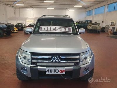 Usata Mitsubishi Pajero 170 CV (125 kW) 2008 Grigio SUV