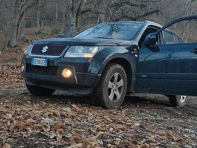 Usata Suzuki Grand Vitara 150 CV (110 kW) 2007 Nero Berlina