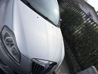 Usata Lancia Delta 120 CV (88 kW) 2010 Utilitaria