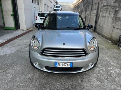 Begagnad Mini Cooper D Countryman 111 HK (81 kW) 2012 Grå SUV