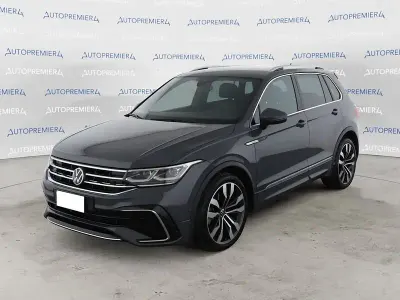 Usata VW Tiguan R-line 200 CV (147 kW) 2021 Grigio SUV