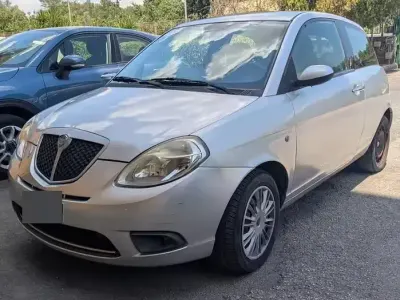 Usata Lancia Ypsilon 75 CV (55 kW) 2009 Utilitaria