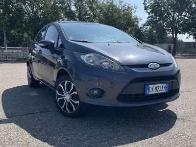 Usata Ford Fiesta 82 CV (60 kW) 2009 Berlina