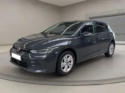 Usata VW Golf VIII Goal 116 CV (85 kW) 2025 Grigio scuro Berlina