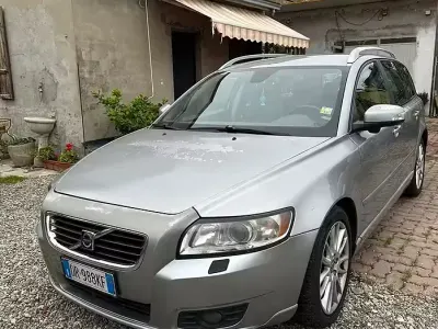 Usata Volvo V50 Summum 136 CV (100 kW) 2008 Grigio Station wagon