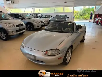 Usata Mazda MX5 140 CV (102 kW) 1998 Grigio Cabrio