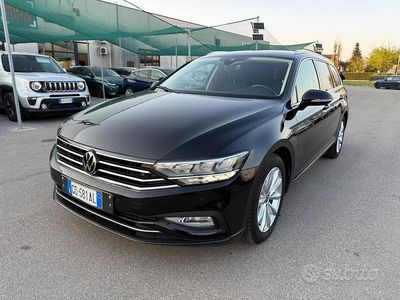 Usata VW Passat Business 150 CV (110 kW) 2020 Nero Station wagon