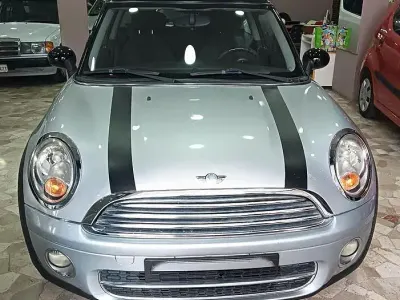 Usata Mini Cooper D Pepper 109 CV (80 kW) 2007 Grigio Utilitaria