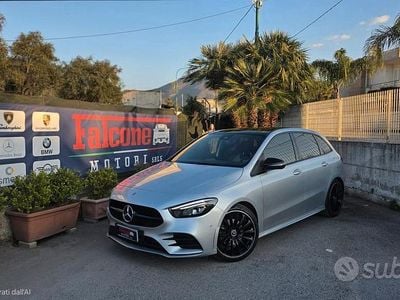 Usata Mercedes B180 Premium 136 CV (100 kW) 2021 Grigio Monovolume