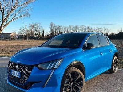 Usata Peugeot 208 GT 102 CV (75 kW) 2022 Blu Utilitaria