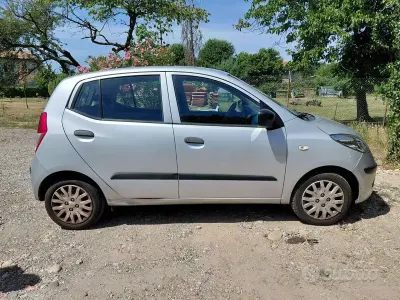 Usata Hyundai i10 69 CV (50 kW) 2010 Grigio Utilitaria