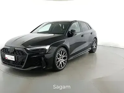 Usata Audi RS3 Sportback Comfort 400 CV (294 kW) 2025 Nero mito metallizzato Utilitaria
