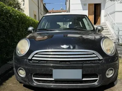 Occasion Mini Cooper D 90 ch (66 kW) 2010 Noir Citadine