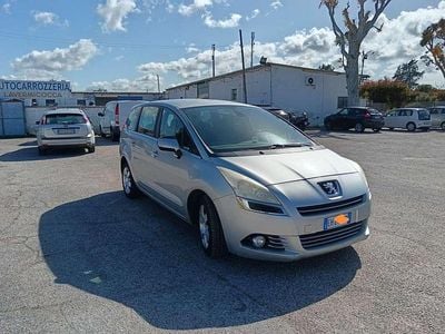 Usata Peugeot 5008 Premium 109 CV (80 kW) 2011 Monovolume