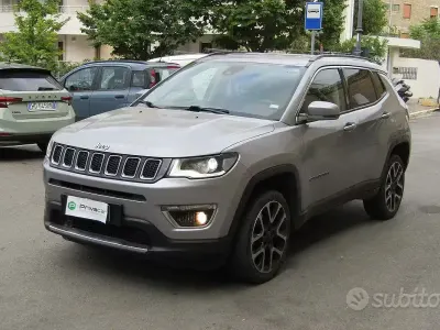 Usata Jeep Compass Limited 140 CV (102 kW) 2018 Grigio SUV