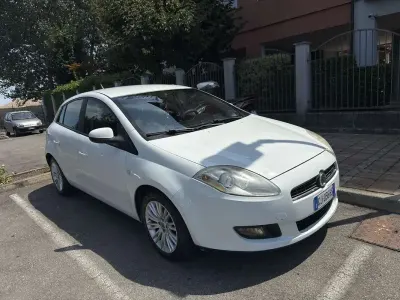 Usata Fiat Bravo Dynamic 120 CV (88 kW) 2009 Giallo Utilitaria