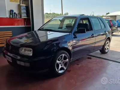 Usata VW Golf III 110 CV (80 kW) 1996 Bluazzurro Berlina