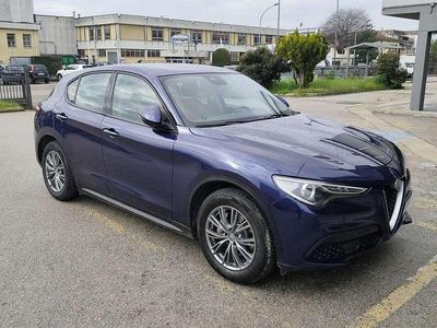 Usata Alfa Romeo Stelvio Business 160 CV (117 kW) 2018 Blu/azzurro SUV