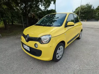 Usata Renault Twingo Zen 69 CV (50 kW) 2017 Giallo Utilitaria