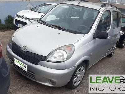 Usata Toyota Yaris Verso Sol 2001 Grigio Monovolume