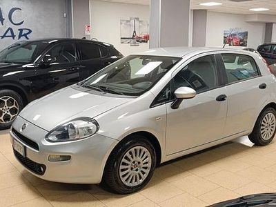 Usata Fiat Punto S 85 CV (62 kW) 2015 Argento Utilitaria