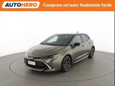Usata Toyota Corolla Lounge 152 CV (111 kW) 2021 Oro Berlina