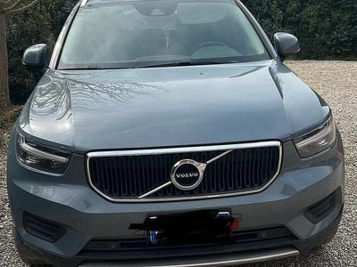 Usata Volvo XC40 Momentum 129 CV (94 kW) 2021 Blu SUV