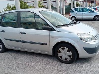 Usata Renault Scénic II 2004 Grigio Monovolume