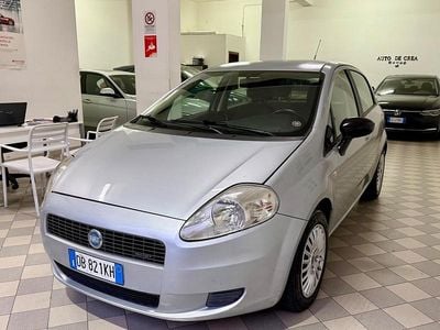 Usata Fiat Grande Punto Dynamic 90 CV (66 kW) 2006 Grigio Utilitaria