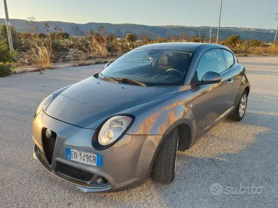 Usata Alfa Romeo MiTo 120 CV (88 kW) 2010 Grigio Utilitaria