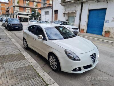Usata Alfa Romeo Giulietta 120 CV (88 kW) 2015 Bianco Utilitaria