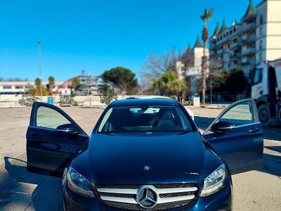 Usata Mercedes C200 170 CV (125 kW) 2015 Blu Berlina