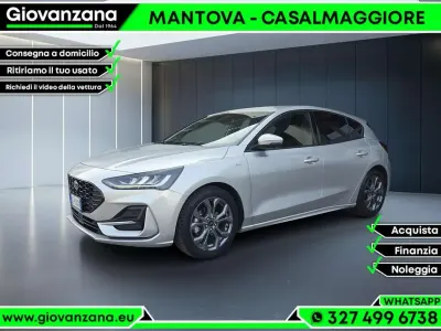 Usata Ford Focus ST-Line X 125 CV (91 kW) 2023 Grigio argento Berlina