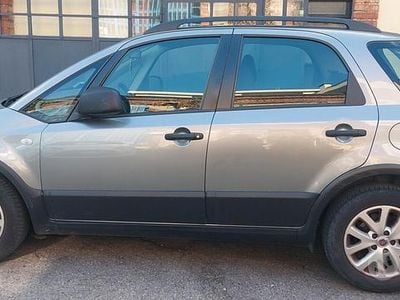 Usata Fiat Sedici Emotion 120 CV (88 kW) 2010 Grigio SUV