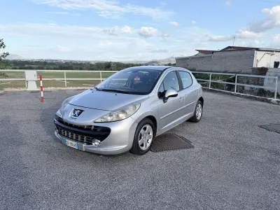 Usata Peugeot 207 88 CV (64 kW) 2010 Grigio Berlina