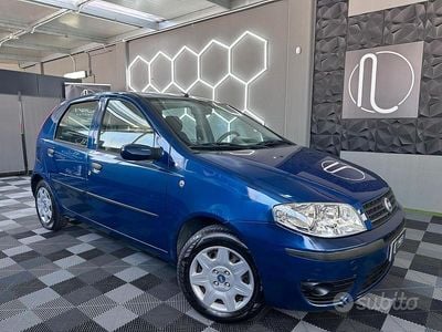 Usata Fiat Punto Emotion 80 CV (58 kW) 2004 Blu Utilitaria