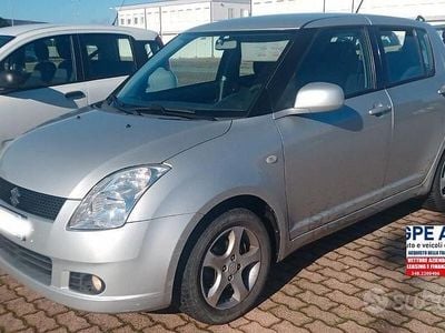 Usata Suzuki Swift 92 CV (67 kW) 2006 Grigio Utilitaria