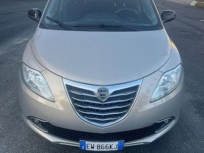 Usata Lancia Ypsilon Gold 85 CV (62 kW) 2014 Beige Utilitaria